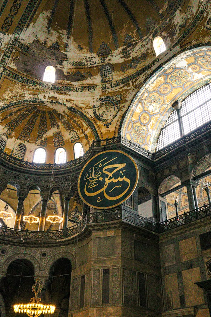 Explore the stunning interior designs of Hagia Sophia, an iconic Istanbul landmark.